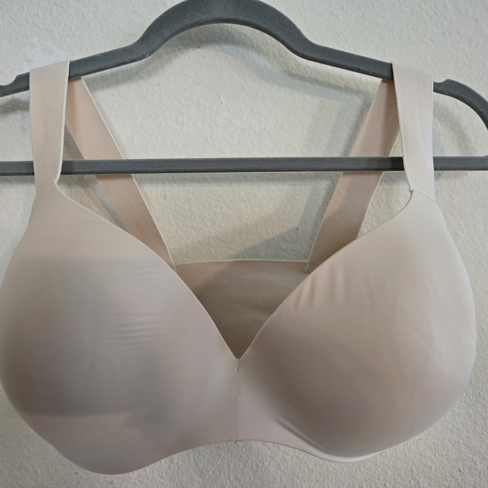 Seamless Nude Bra